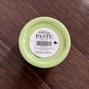 New Chalk Couture Chalkology Paste - Pistachio